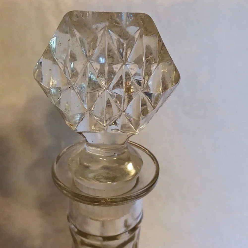 Vintage wine decanter carafe clear glass barware